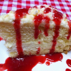 Lemon Cream Cake with Raspberry&nbsp;Sauce